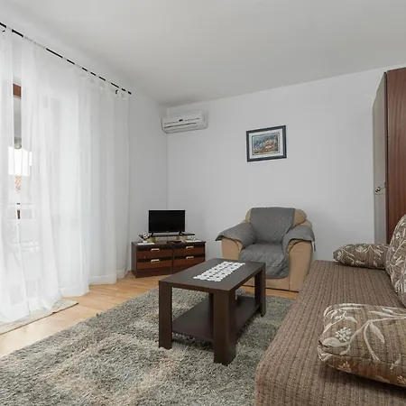 Apartamento Vlado *